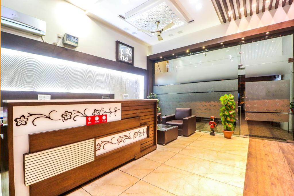 Hotel Sartaj Ludhiana Bagian luar foto